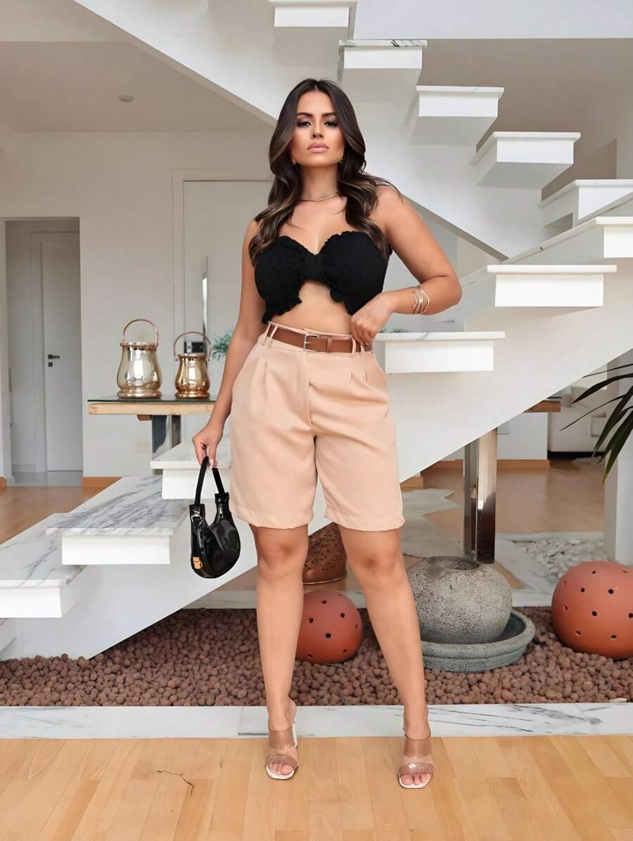 Women's Tailored Bermuda Shorts With Leather Belt - Beige - View 1