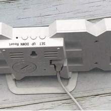 1 个 USB 数据线电源桌面 3D 数字闹钟卧室夜光 LED 挂钟简约多功能电子钟创意 3D 立体数字钟简约时尚简约夜视闹钟客厅房间智能感光闹钟功能可悬挂和摆放,家居装饰,房间装饰 - 彩色 - 查看 8