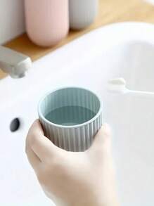 1 cái, Cốc đựng bàn chải đánh răng di động khi du lịch, Hộp đựng kem đánh răng trong phòng tắm, Hộp đựng đồ dùng vệ sinh du lịch, Đồ dùng du lịch cần thiết khi cắm trại, cắm trại - Xem 5