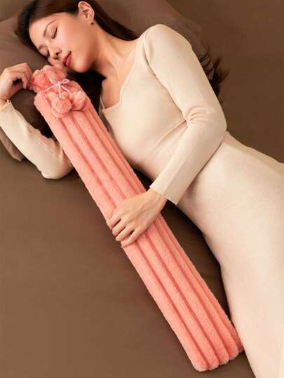 1个加长型热水袋，注水式暖袋，耐用防爆，冬季取暖配件（由于批次不同，内衬线条和颜色可能略有差异。由此造成的不便，敬请谅解。缎带面料、缎带颜色和图案随机发货）