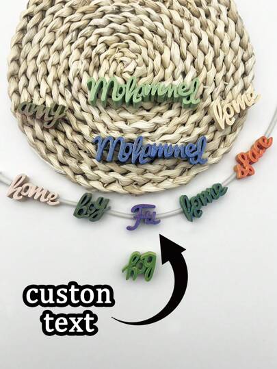 1pc Personalized 3D Printed Charging Station Name Plate, Unique Custom Gift Suitable For Any Occasion, Portable, Random Color, Contrasting Colors, English Letters, Elegant And Practical, Protective Case To Prevent Breaking, Silicone Anti-Crack Charging Protection Cover, Compatible With IPhone, Compatible With Samsung Charging Cables, Cable Organizer For Office, Compatible With IPhone, Compatible With IPad, Electronic Accessories