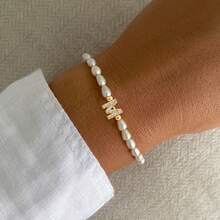 1 件新款时尚金色密镶锆石字母吊坠经典仿珍珠串珠手链女式 - 白色 - 查看 1