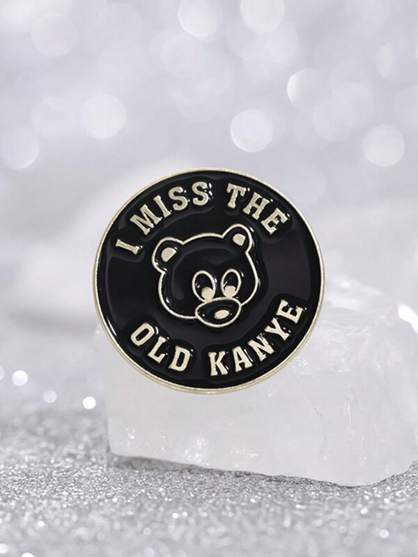 1 Stück "Ich vermisse das alte Lied" Brosche, Bär Metall Abzeichen Kragen Pin für Musikliebhaber, schwarzer runder Pin geeignet für Kleidung, Rucksäcke und Hüte, Pin für Kleidung, Tasche Charm, Schule, Kpop, Lehrer Zubehör, Taschencharms, süße Büro Accessoires, Shirts, Jacken, Schmuck, Weihnachten, Halloween, Herbst-Winter Accessoires, geeignet für Jugendliche, Jugend, Herren, Lässig, Outdoor, Sport, Urlaub, Abschlussgeschenke, Geburtstag, Alltag