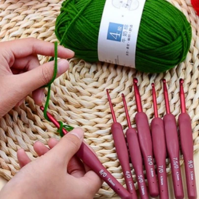 9pcs Ergonomic Crochet Hook Set, Soft Handle Aluminum Crochet Hooks 2.0-6.0mm, Suitable For Beginners/Professionals, Delicate Crochet Supplies, Crochet DIY