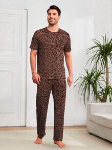Shendy Vendy Men's Comfortable And Simple Home Loose Pajama Set - Coffee Brown - View 1