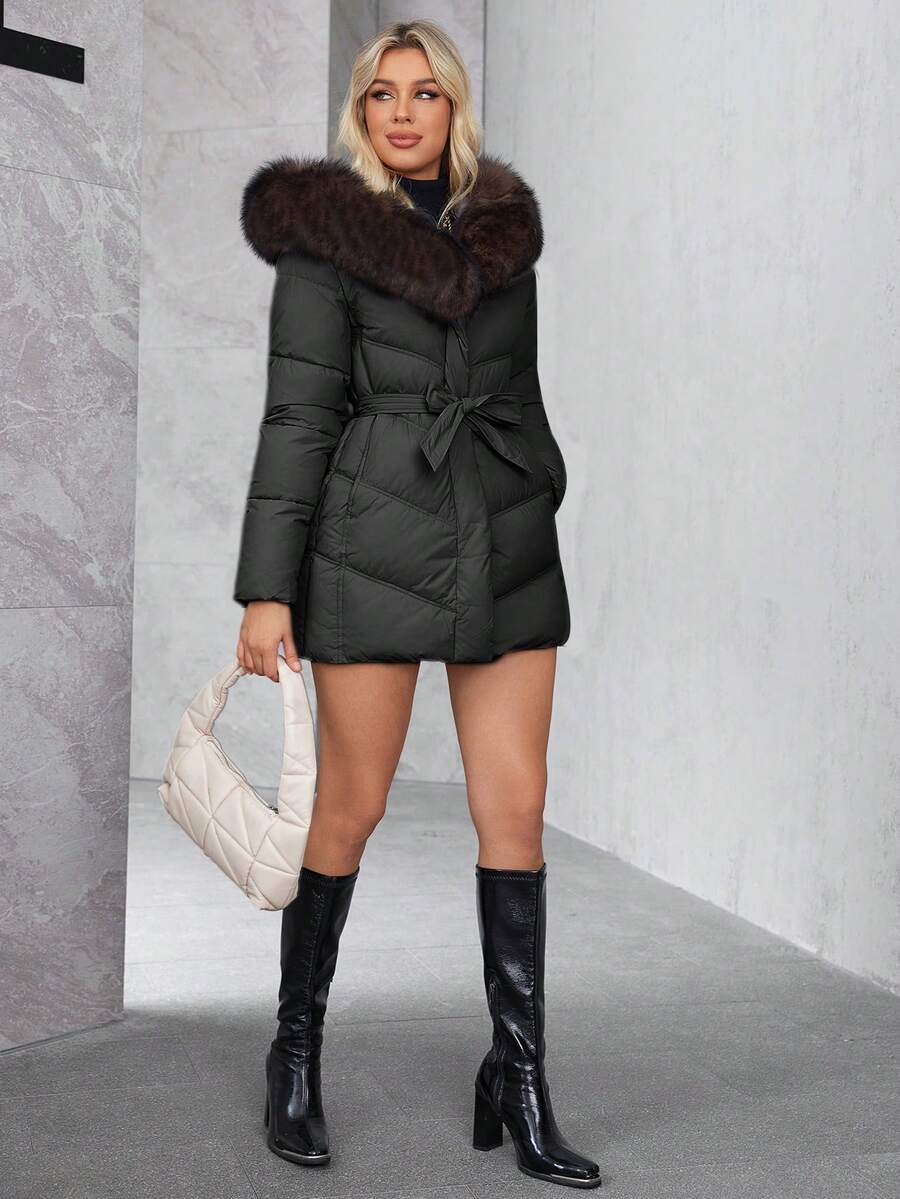 HaiLuoZi Women's Fashionable Fluffy Collar Winter Jacket - Black - View 1