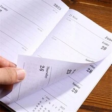 1 件 A6 每日计划笔记本 2025，英语日程本，口袋大小时间管理皮革封面记事本，便携式效率手册 - 彩色 - 查看 9