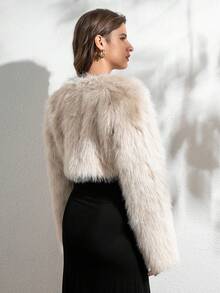 RELISH NOLESS Women Short Fluffy Coat For Elegant Gatherings In Winter
