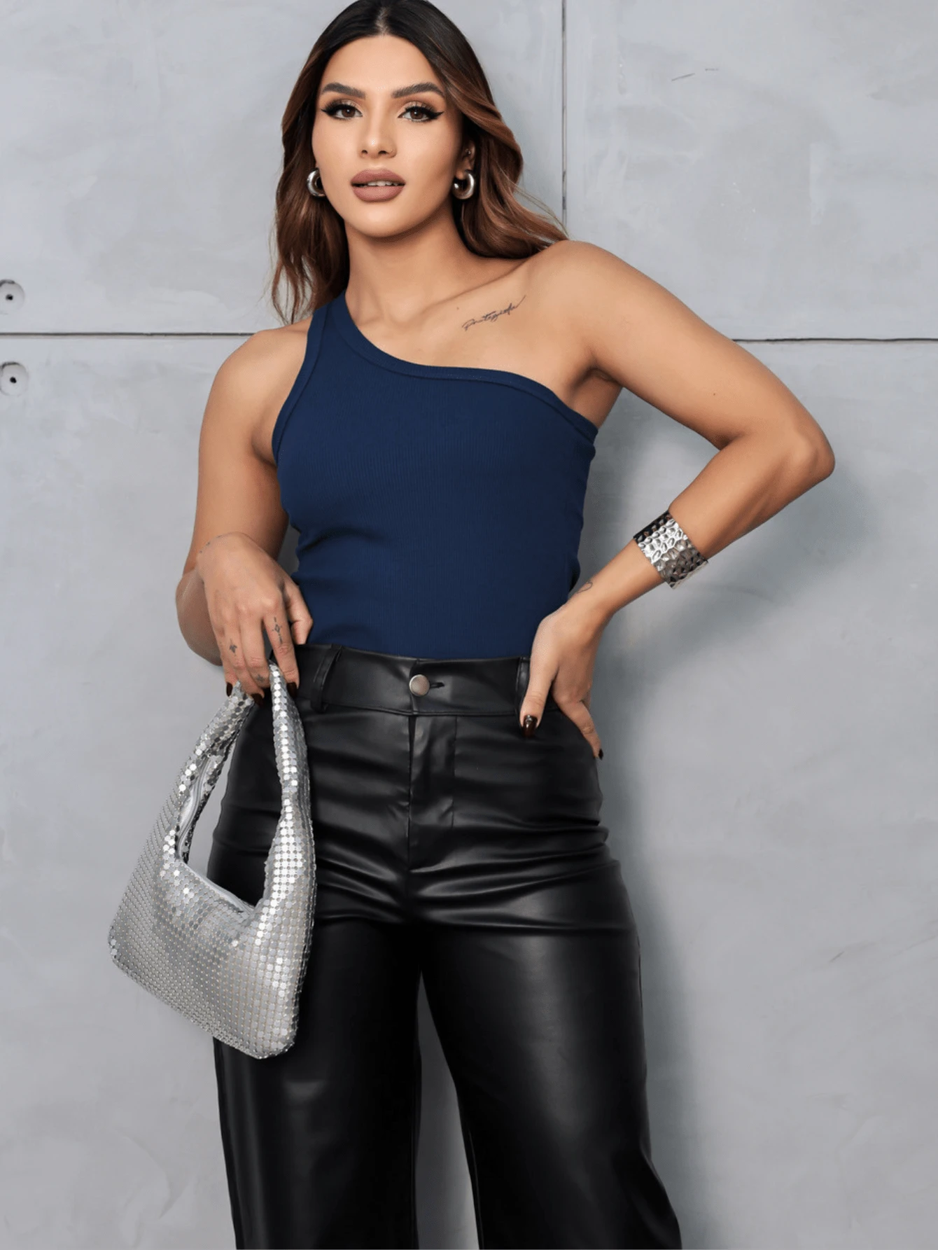 Tank Top Mule Manca One Shoulder One Shoulder No Manca Ribbed BLACK WHITE Basic Bicolor Feminine Foreign Fashion RIBBED RIBANA OLD MONEY TAILORING BASIC ELEGANT - 藏蓝色 - 查看 1
