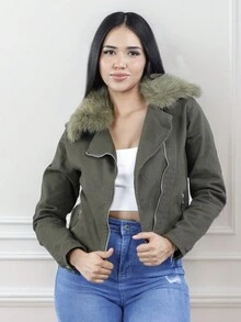 Chamarra Verde Militar de Mezclilla con Cuello de Peluche y Cierre Metálico, Casual y Moderna - Verde militar - Ver 6