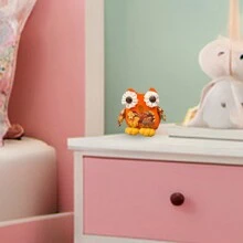 Statues - Orange - View 3