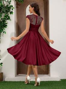 Ladies Satin Elegant Lace Fabric Wedding Dresses Bridal Shower Dresses