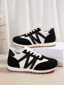 Plus Size Women Comfy Round Toe Faux Leather Colorblock Lace-Up Sneakers, Suitable For Spring And Autumn