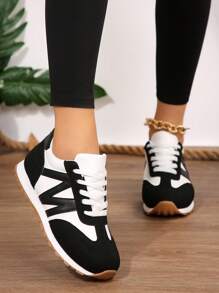 Plus Size Women Comfy Round Toe Faux Leather Colorblock Lace-Up Sneakers, Suitable For Spring And Autumn