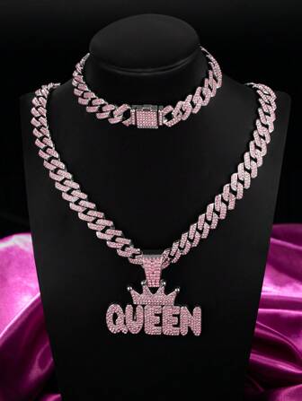 1set Women's Pink Rhinestone Studded Hip Hop Nightclub Style Letter Crown "KING" "QUEEN" Pendant Necklace Jewelry Set, Personalized Crown Design With Sparkling Crystals, Suitable For Daily Wear And Party Accessories