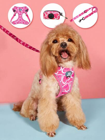 2件/3件套情人节礼物，红色爱心印花，高品质可调节玫瑰红色宠物狗胸背带、牵引绳和便便袋收纳袋套装，适合户外散步