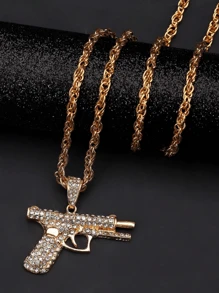 1 件朋克嘻哈全水钻枪项链，创意新奇步枪 AK 沙漠之鹰项链，适合男士、情人节礼物、派对和日常佩戴