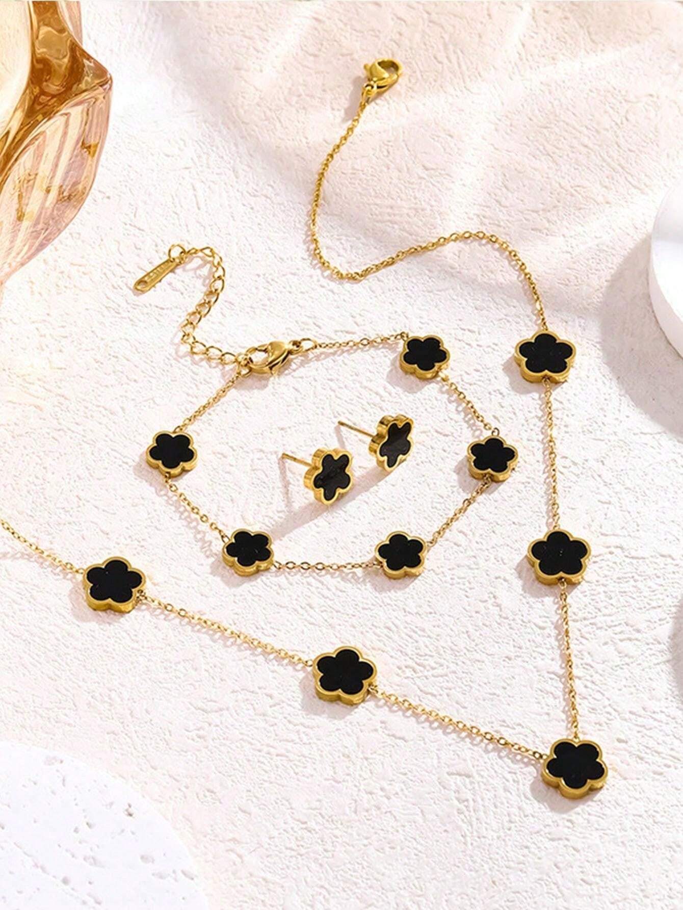 Versatile HighEnd Luxe Fashion FourLeaf Clover Flower Shell Necklace