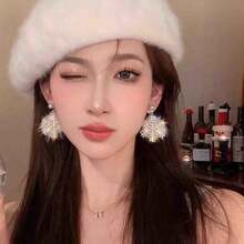 1 Đôi Hoa tai bông tuyết nhung mùa đông cho phụ nữ Thời trang thích hợp Hoa tai ngọc trai tinh tế Nhẹ nhàng sang trọng Cao cấp Hoa tai hình tròn kim cương Hoa tai cây thông Noel - Nhiều màu - Xem 4