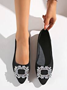 Pointed-Toe Flat Women's Shoes, Recommended To Order 0.5 Size Larger Due To Toe Cramping, Ladies Shiny Rhinestone Buckle Pointed & Round Toe Flats - Lightweight & Comfortable, Versatile For All Seasons, Elegant & Charming, Sparkling Rhinestone Decoration, Classic And Timeless - Black - View 7