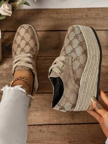 Women's Wedge Platform Canvas Sneakers, Brown Fabric Letter Print Lace-Up Jute Sole Thick Bottom Casual Shoe, Fashion New Style, Waterproof Platform, Increased Height, Suitable For Spring Festival, Everyday Wear, All Seasons