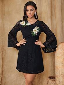 Robe mini femme à manches évasées en dentelle et brodée, robe de soirée semi-formelle à manches longues, élégante, convenant pour les anniversaires, les mariages, les remises de diplômes, les bals de promo et autres occasions - Noir - Voir 5