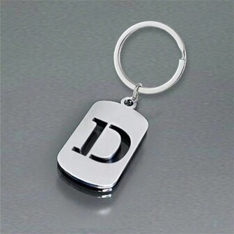 1pc Creative Hollow 26 Letter Keychain, Stainless Steel Minimalist Personalized Key Chain, Bag/Car Accessory, Small Gift