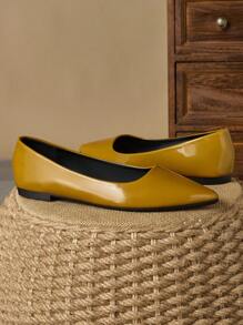 Chaussures plates polyvalentes à bout pointu et talon bas de mode pour femmes, en multicolore, pour les activités de plein air d'automne. Élégantes escarpins jaune moutarde de haute qualité - Jaune moutarde - Voir 2