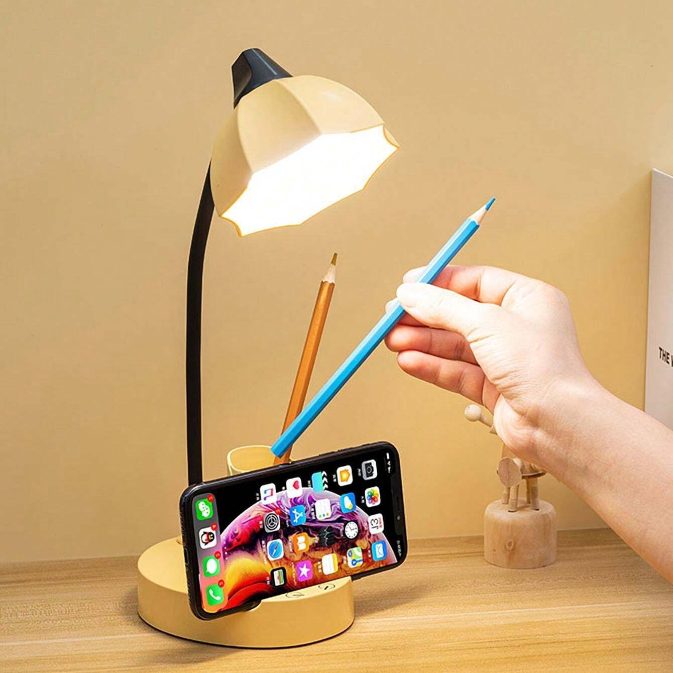 New Stylish EyeCaring Desk Lamp, Multifunctional Student Reading Lamp