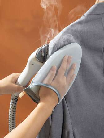 迷你熨衣板，手持式迷你耐热熨烫垫，防水防蒸汽手套（带指环），蒸汽熨斗手套，升级您的熨烫体验！这款1件套迷你熨衣板和耐热熨烫垫，助您升级熨烫体验！便携式迷你家用熨衣板，带海绵蒸汽熨衣板，适用于衣领、口袋、领带等衣物，家居装饰，适用于厨房、卧室、居家、办公室、学校等场所。