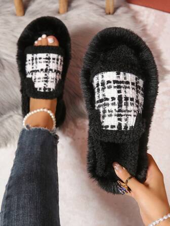 Women's Thick Sole Furry Slippers Flat Sandals Round Toe Fluffy Slides, All Season Indoor Outdoor Universal Thick Fuzzy Plush Slippers
