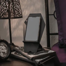 Soporte de teléfono en forma de ataúd | Soporte de teléfono | Exhibidor de teléfono gótico | Soporte de teléfono espeluznante | Soporte de teléfono celular | Base de carga de teléfono | Halloween | Gótico, decoración de otoño