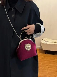 Solid Color Canary Clutch, Delicate Love Shaped Hardware Decoration With Metal Chain Crossbody Bag, Anti-Theft Pocket Bag, Cheongsam Style Handbag Suitable For Evening Dress, Cheongsam, Etc. To Attend Chinese Dinner Parties, Family Gatherings. It Can Be Used As A Birthday Gift Or A Holiday Gift For Your Mother Christmas Winter Christmas Gifts