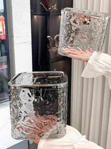 1 Piece Stylish And Luxury Desktop Trash Can Storage Box Snap Closing And Opening For Bedside Mini Desktop Trash Can Multipurpose Organizer With Click Lid Cosmetic And Makeup Holder Mini Desktop Trash Can Desktop Storage Box Snap Closing And Opening Storage Box - 灰色 - 查看 9