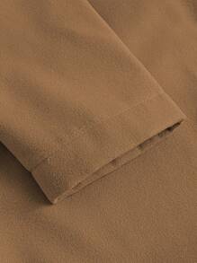 男士时尚经典纯色双面连帽，配有前袋和加长后背设计，面料柔软结实，适合休闲、日常、街头风格、通勤、冬季新款长袖长外套