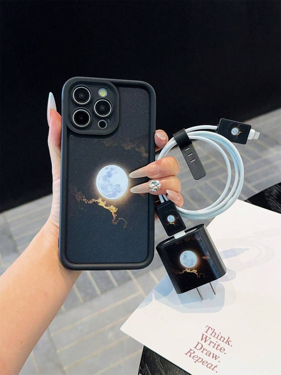5 件手机配件套装：（1 件磨砂 TPU 软边相机保护手机壳）+（1 件 Apple 充电器头保护器（不含电池））+（2 件数据线头保护器）+（1 件硅胶扎带）- 印有新月图案，兼容 Iphone 16/16 Pro/16 Pro Max/16 Plus/7/8/7P/8P/X/XS/XR/XS Max/11/11 Pro/11 Pro Max/12/12 Pro/12 Pro Max/12 Mini/13/13 Pro/13 Pro Max/13 Mini - 彩色 - 查看 1