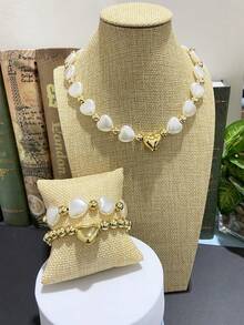 1 件亚克力串珠心形项链套装，配金色心形串珠手链，女士时尚配饰 - 時尚搭配 - 查看 1