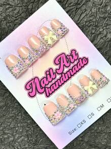 10 件/套手工制作的 Y2K 风格鸭嘴指甲贴，Y2K 风格，裸粉色亮面指甲板，带水钻、法式、闪亮、花朵、蝴蝶结、猫头图案，专为女士和女孩手工制作，10 件/套 3 种尺寸，适合派对、婚礼、日常穿着，包括工具包（注意：由于批次差异，底色、配饰和水钻的颜色略有不同，这是正常现象） - 淺粉色 - 查看 2