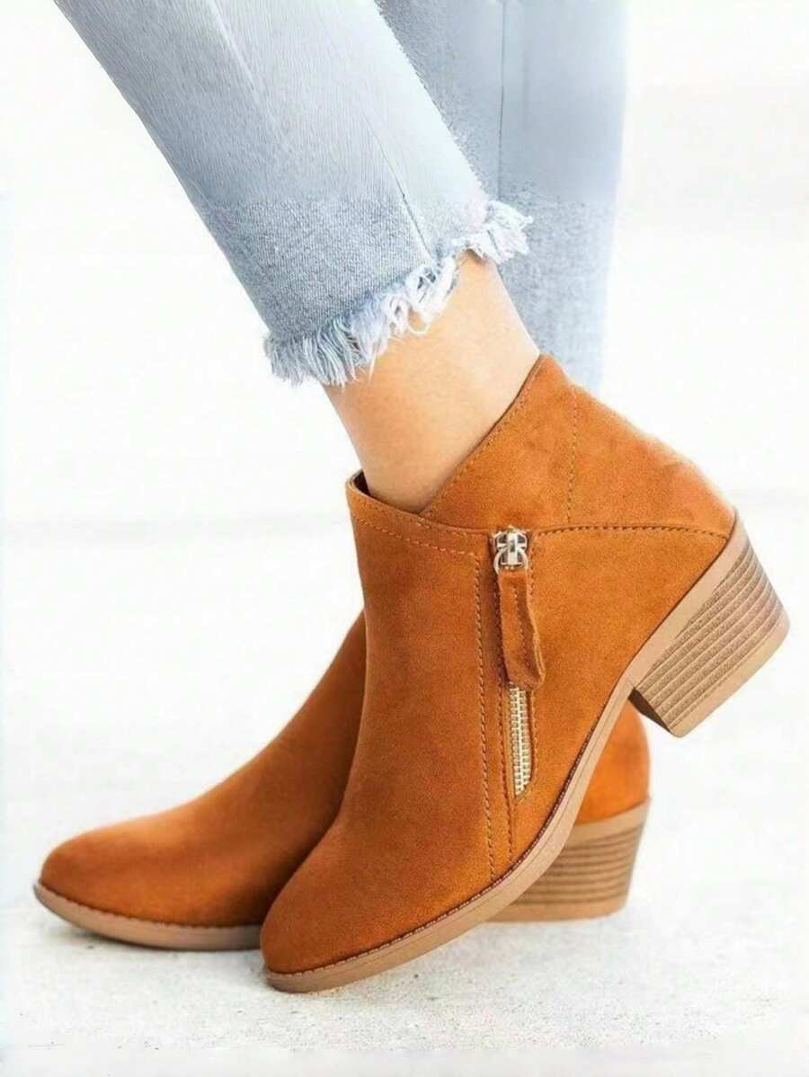 Style avec hauts, bottes de cheville et bottines courtes à la mode et polyvalentes pour femmes