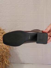 Giày bốt nữ thời trang ngoài trời mũi vuông, gót vuông vừa phải, lót lông mềm mại, bốt cổ ngắn - màu nâu - Xem 3