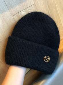 新款时尚字母图案针织帽，厚实保暖的护耳帽，休闲优雅别致的复古波西米亚风格，涤纶材质，适合秋冬季
