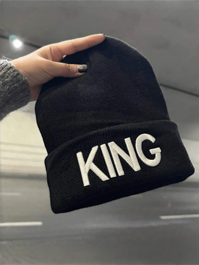 1 pieza Gorro de invierno de punto 3D con corona bordada de rey y reina, gorro cálido para uso diario y actividades al aire libre, casual y versátil