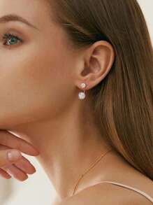 Elegantes pendientes clip de doble bola de plata de ley 925 con circonita cúbica brillante, pendientes de botón clásicos para uso diario para mujeres, aptos para temporada de graduación/primavera y verano/festivales/cumpleaños/aniversario