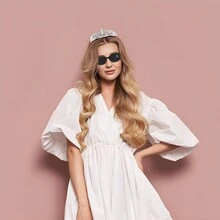 4 Phụ kiện trang phục công chúa kèm 1 Vương miện pha lê cho nữ, 2 Găng tay dài, 1 Kính cho tiệc hóa trang - Nhiều màu - Xem 4