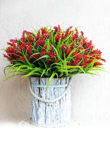 8 种人造户外植物，假薰衣草塑料，户外假猴子草抗紫外线，人造植物不褪色，家居装饰，假花绿色灌木，适用于前廊、办公室、夏季和秋季装饰、花园、户外和室内（红色） - 多色 - 查看 1