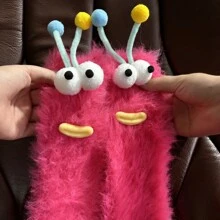 1 Pair Ultra Thick Thermal Lined Socks, Unisex Casual Sports Socks For Winter, Snow Socks, Warm Thermal Mid-Calf Socks, Funny Face Plush Long Tube Slippers Socks, Extra Thick Sleep Socks, Cute Furry Snow Socks, Thick Warm Floor Socks, Fluffy Couple Socks, Adorable Warm Socks, Creative Gift For Family And Friends