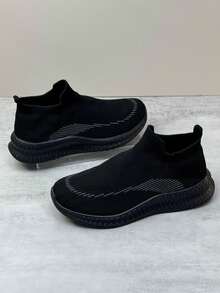 Women's Casual Sneakers, Comfortable And Lightweight, Minimalistic And Versatile, All-Black With Striped Design, Slip-On Sock Style For Easy Wearing, Fashionable For Various Occasions: Sports, Walking, Dates, Etc. - Black - View 6