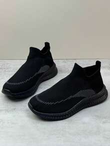 Women's Casual Sneakers, Comfortable And Lightweight, Minimalistic And Versatile, All-Black With Striped Design, Slip-On Sock Style For Easy Wearing, Fashionable For Various Occasions: Sports, Walking, Dates, Etc. - Black - View 3