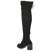 Bota Over The Knner Femenina Stretch Camurça com Ajuste Salto Quadrado