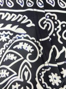 Plus Size Men 3D Paisley Floral Print Hoodie Sweatshirt - Black - View 4